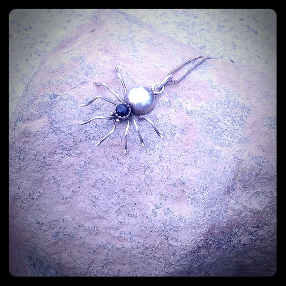 🕷️SPIDER pendant 🕸️ - Picture 2 of 8